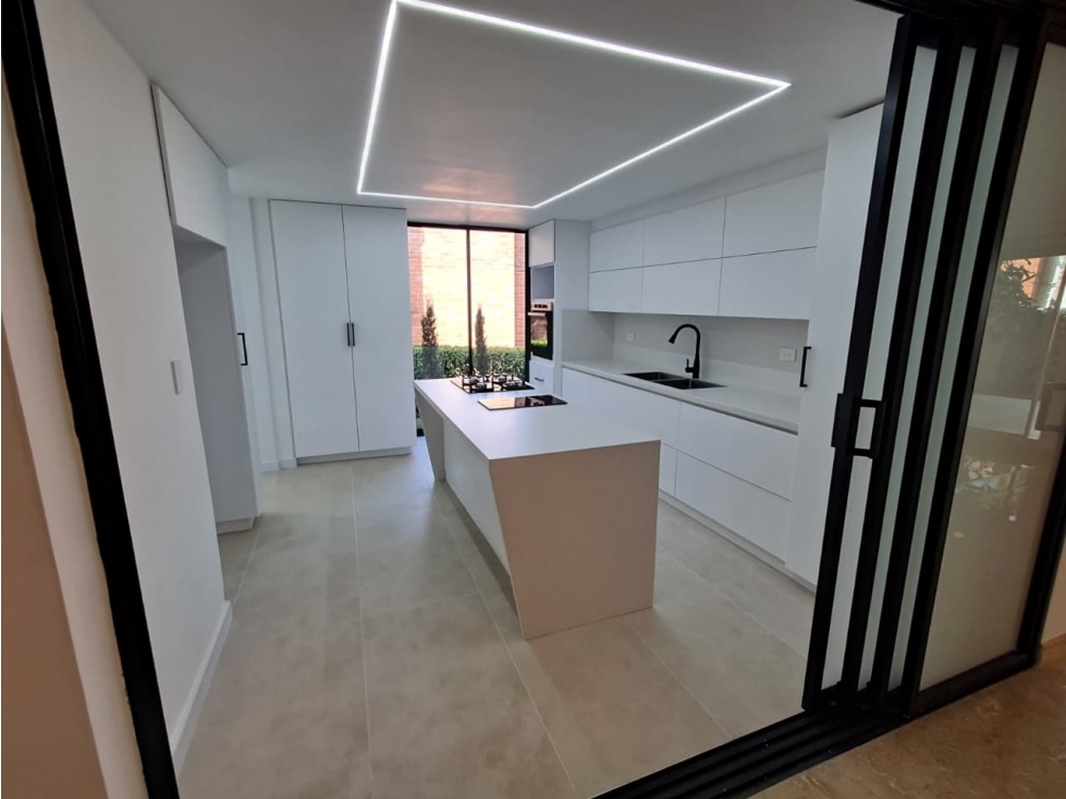 ARRIENDO CASA - EL POBLADO LA SUPERIOR — foto 6