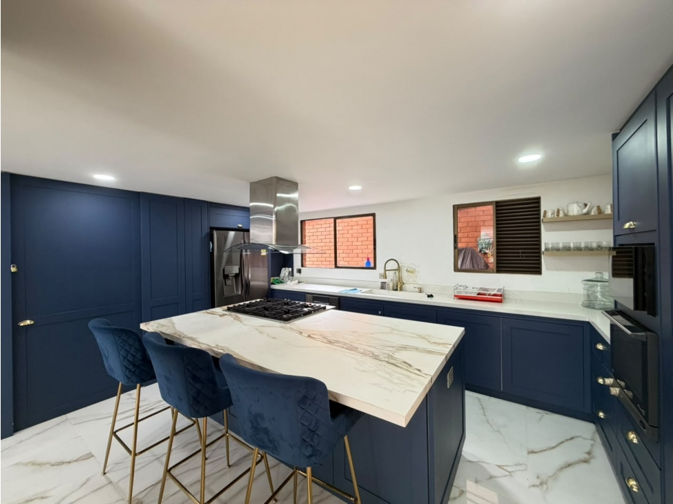 ARRIENDO APARTAMENTO AMOBLADO - LAURELES. — foto 4