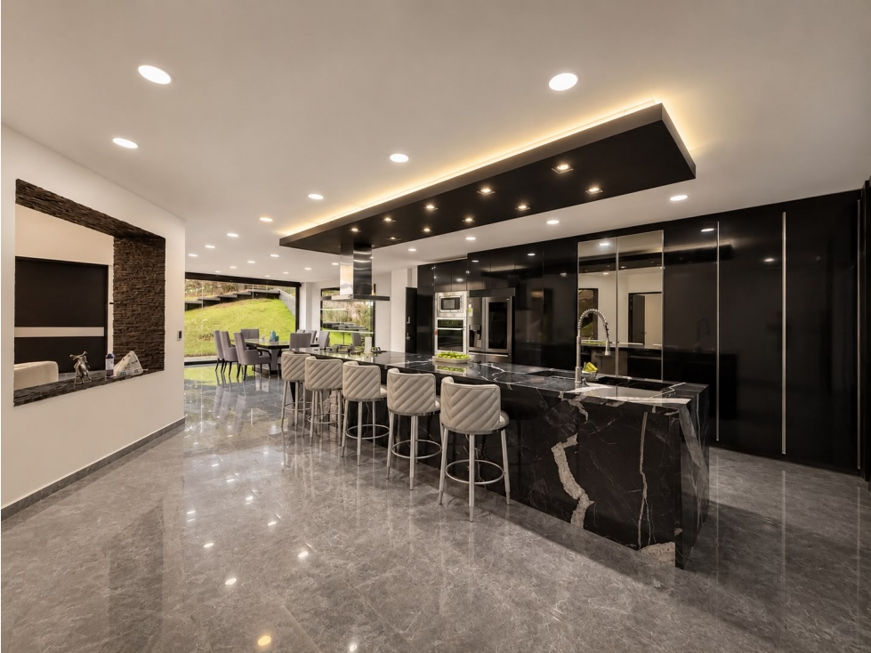 ARRIENDO CASA CAMPESTRE AMOBLADA AV. PALMAS - 6