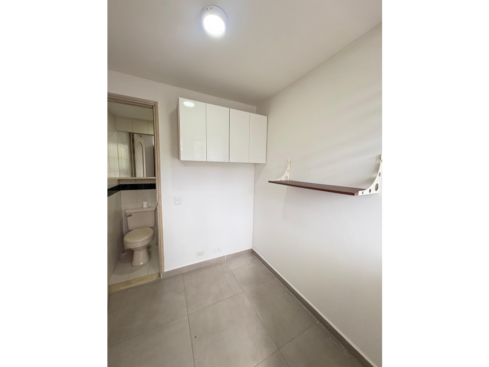 ARRIENDO APARTAMENTO, POBLADO BALSOS — foto 4