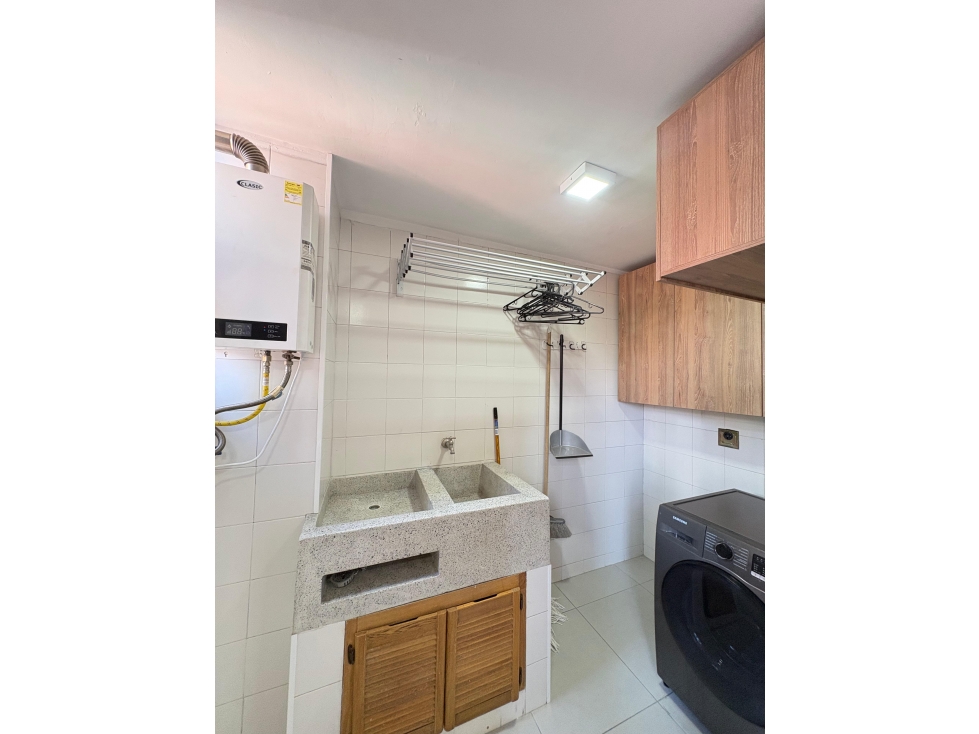 ARRIENDO APARTAMENTO AMOBLADO - LAURELES — foto 6