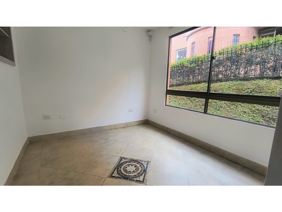 ARRIENDO CASA UNIFAMILIAR - POBLADO. — foto 3
