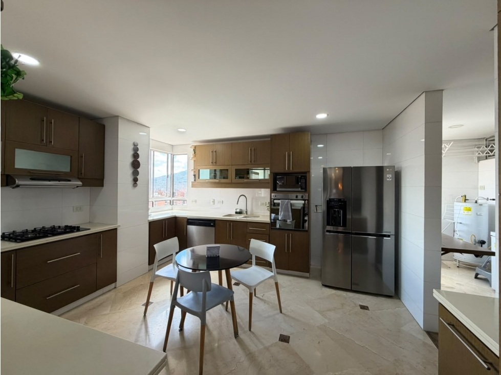 VENTA APARTAMENTO - LAURELES. — foto 2
