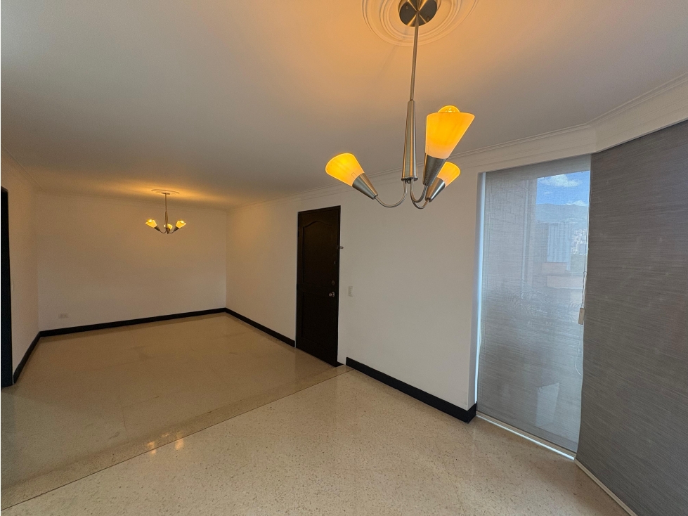 ARRIENDO APARTAMENTO, LAURELES — foto 2