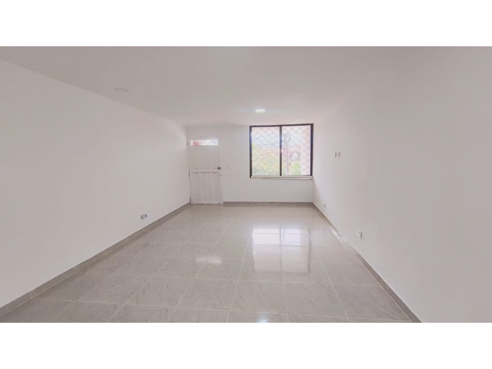 ARRIENDO CASA - BELEN ROSALES