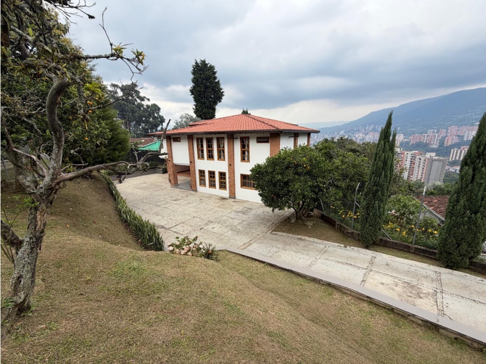 ARRIENDO CASA FINCA - ENVIGADO EL ALTO