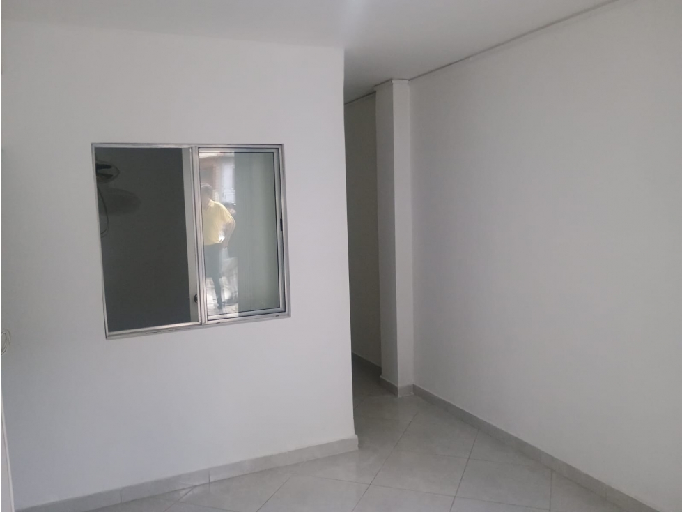 ARRIENDO APARTAESTUDIO - LAURELES — foto 2