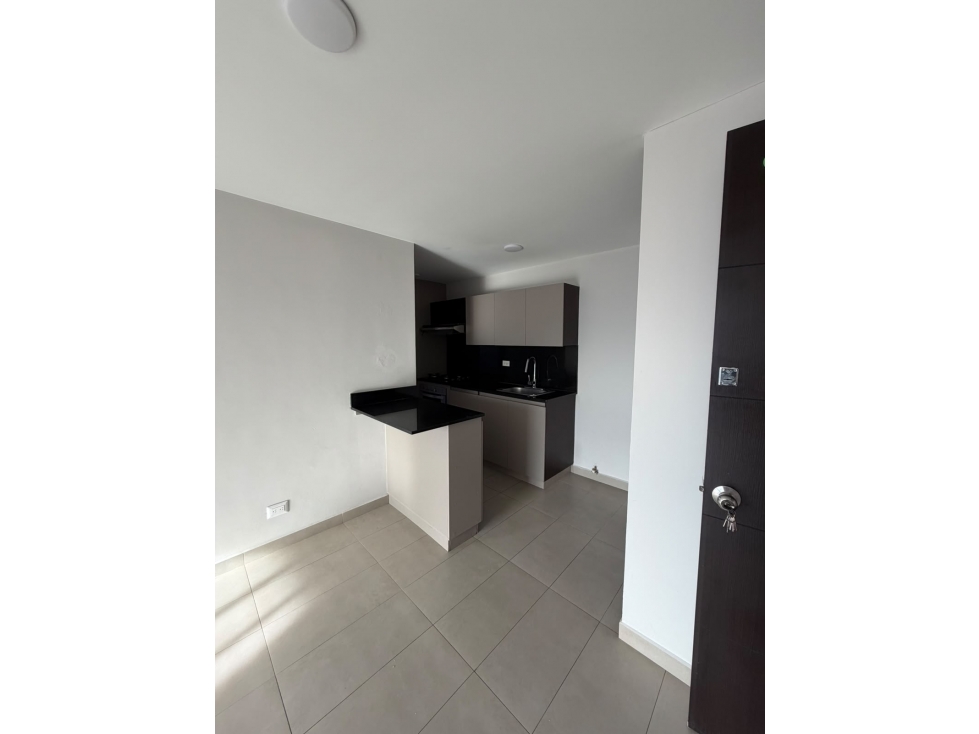 ARRIENDO APARTAMENTO - POBLADO — foto 2