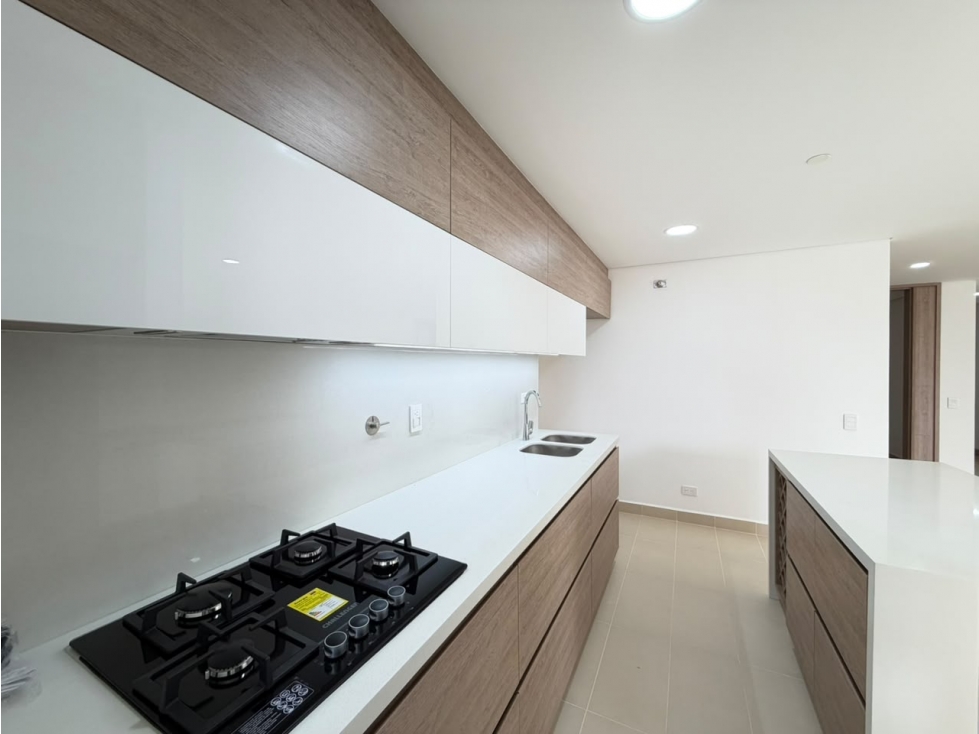 ARRIENDO APARTAMENTO PARA ESTRENAR - LAURELES. — foto 3