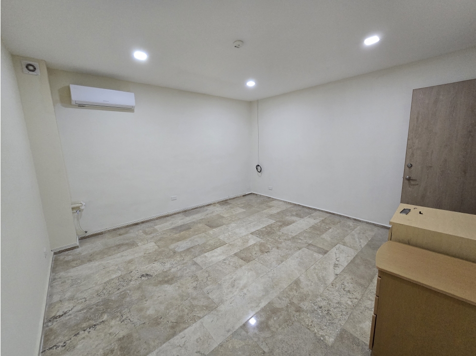 Renta $109,900 Edificio Comercial Despachos, Consultorios, Oficinas - 5