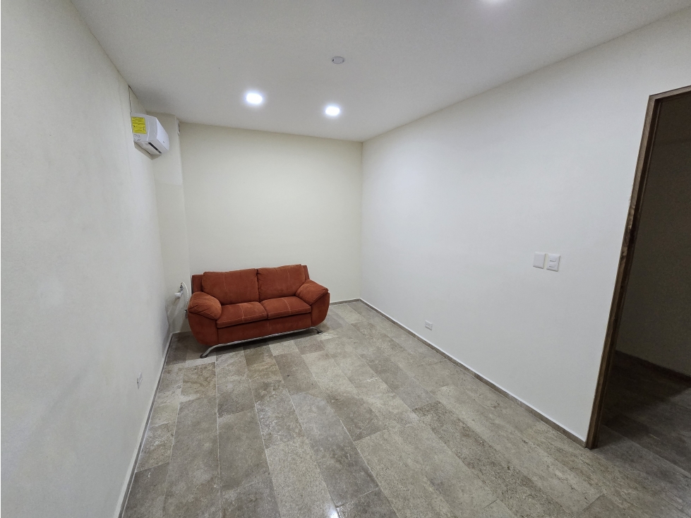 Renta $109,900 Edificio Comercial Despachos, Consultorios, Oficinas - 6