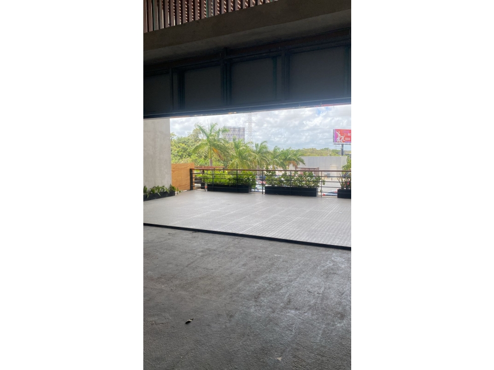 Renta Local Comercial Cancun Av Huayacan 205 m2 $550 m2 - 3