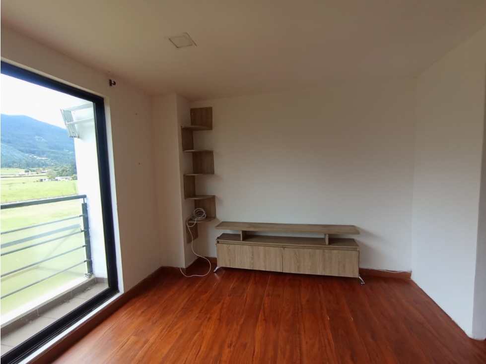 VENDO APTO 5TO PISO SIN ASCENSOR -HERMOSA VISTA- CON PARQUEADERO — foto 5