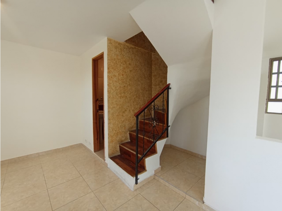 ARRIENDO CASA- CENTRO CAJICA — foto 4