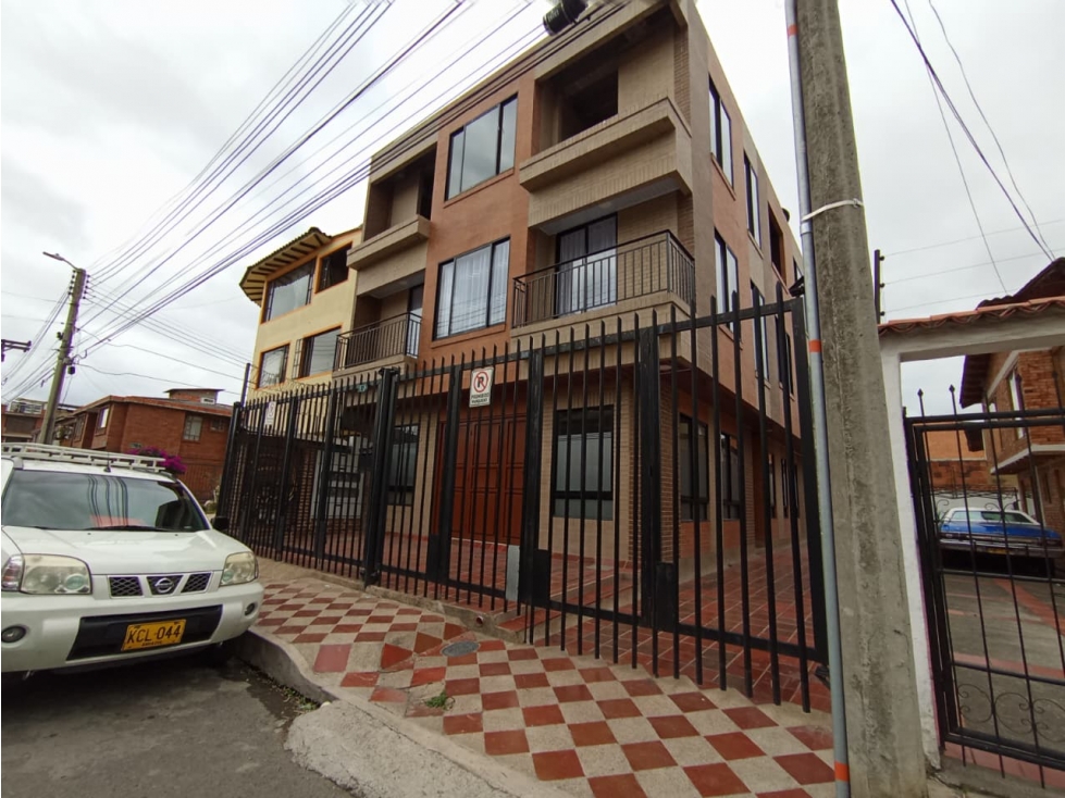 ARRIENDO APTO A UNA CUADRA DE LA AV CAVALIER — foto 3