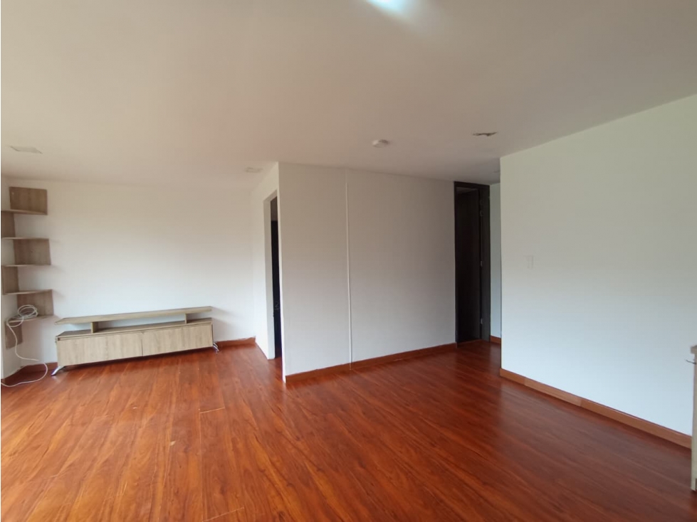 VENDO APTO 5TO PISO SIN ASCENSOR -HERMOSA VISTA- CON PARQUEADERO — foto 6