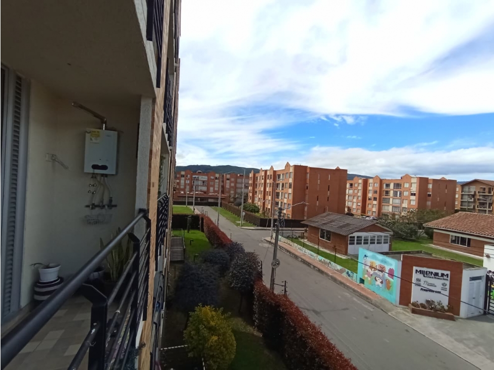 VENDO APTO CENTRAL EN CAJICA-CONJUNTO NOGALES-VISTA — foto 2