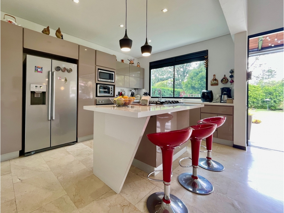 Casa en venta, Llanogrande, sector CAI, apetecida urbanización. — foto 4