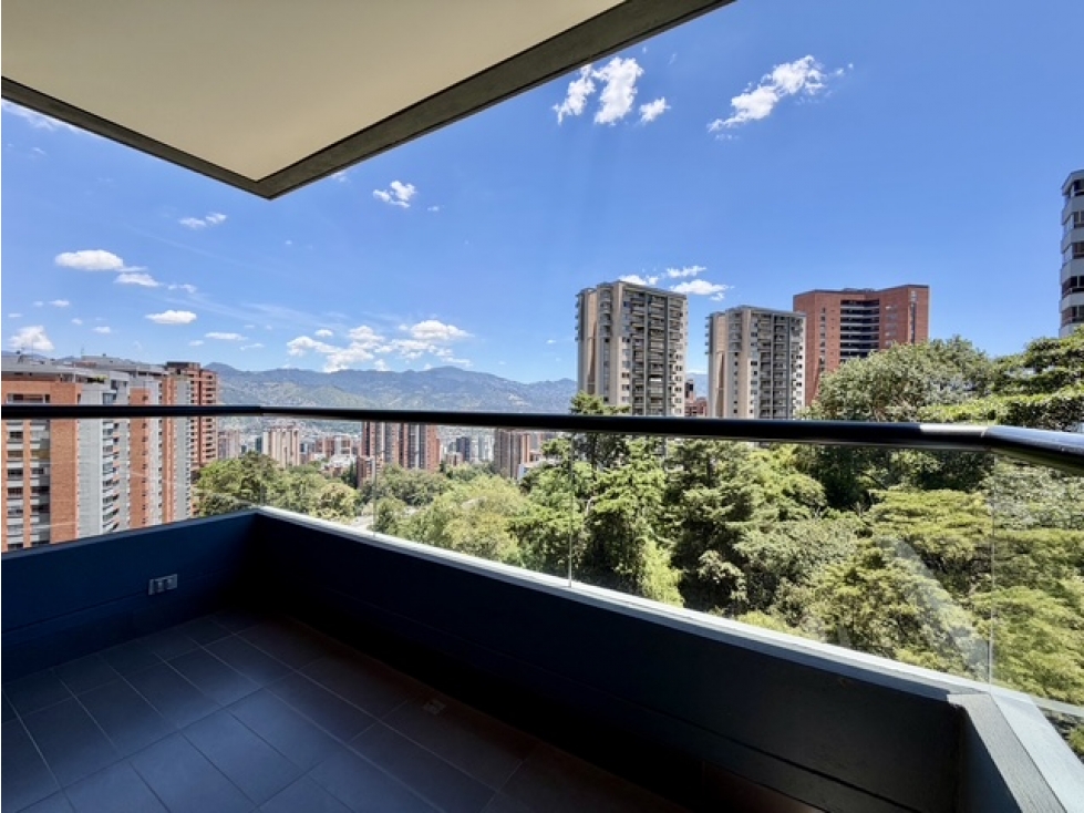 Apartamento con hermosa luz natural y preciosa vista