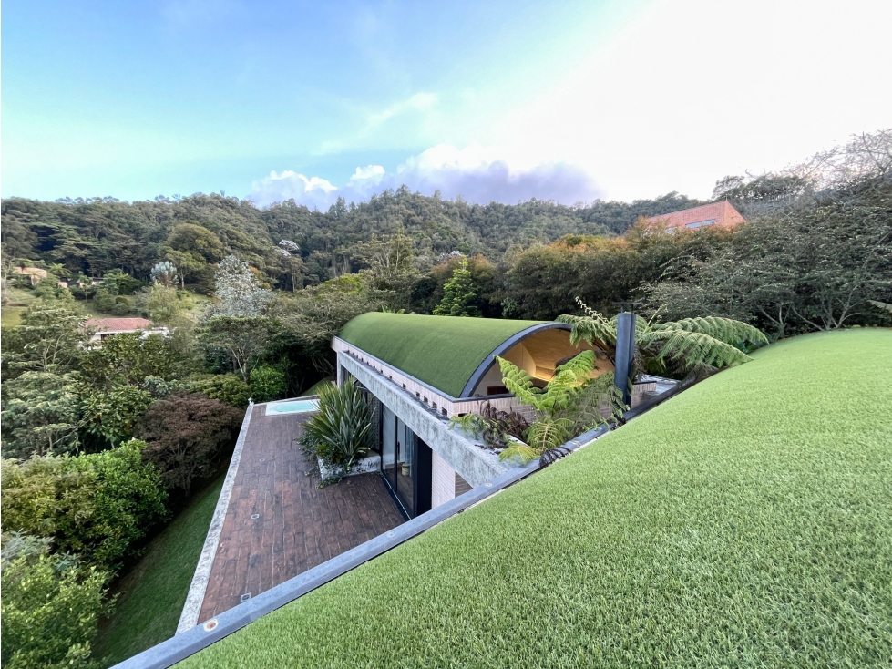 Casa de lujo en venta, Alto del Escobero, moderna con vista. — foto 3