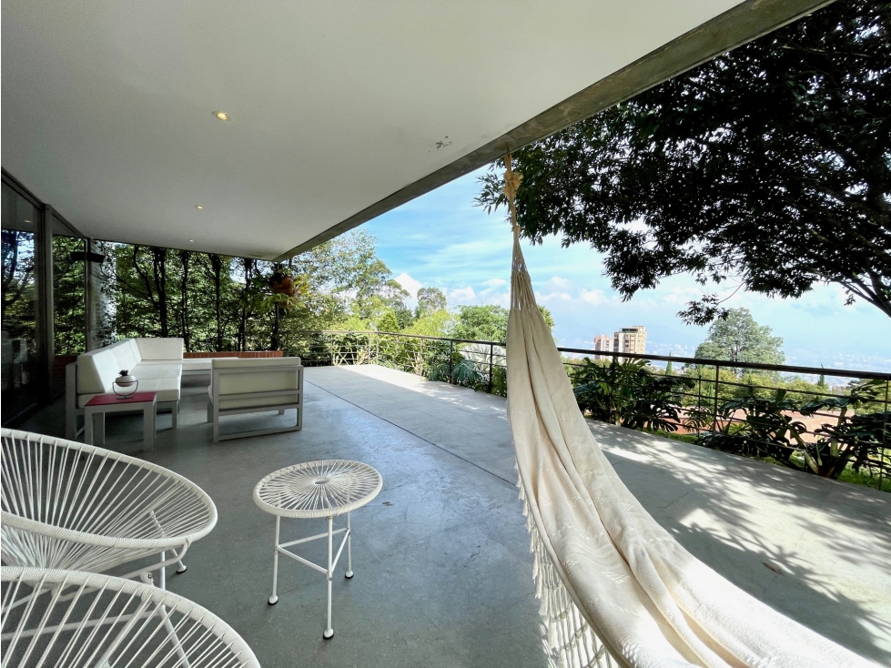 Casa en venta, Poblado parte alta, El Tesoro, vista a la ciudad — foto 4