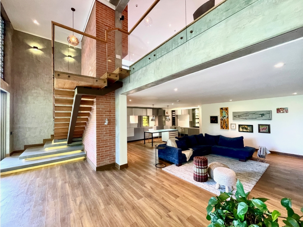 Casa en venta, Poblado parte alta, El Tesoro, vista a la ciudad