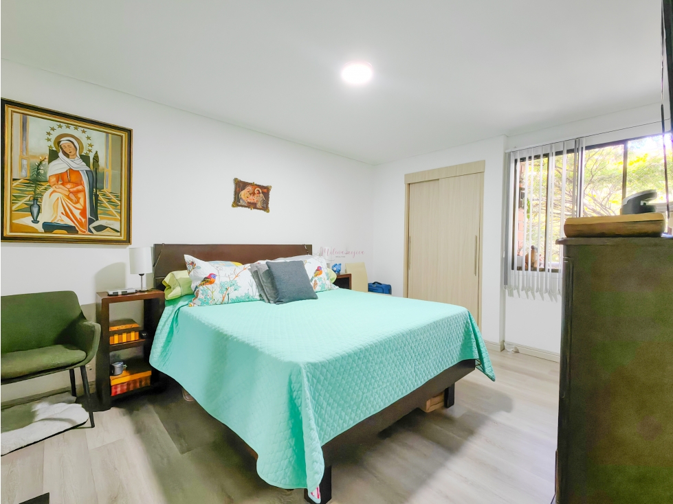 Amplio Apartamento Remodelado en Conquistadores — foto 4