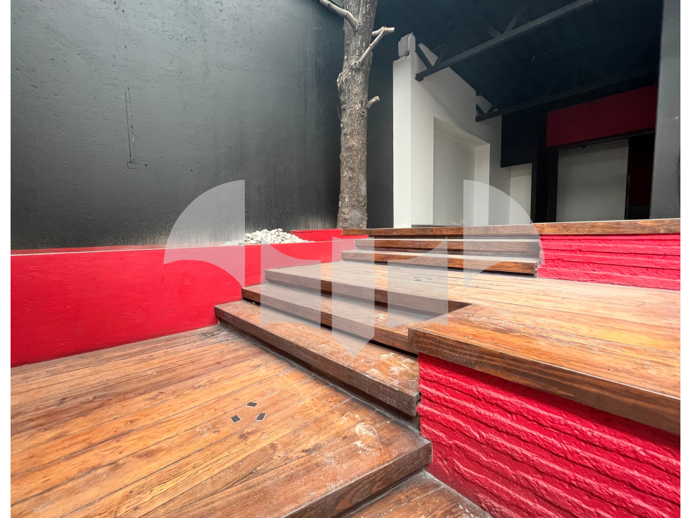 CASA EN VENTA (para restaurante) AV. DE LA PAZ SAN ANGEL - 3