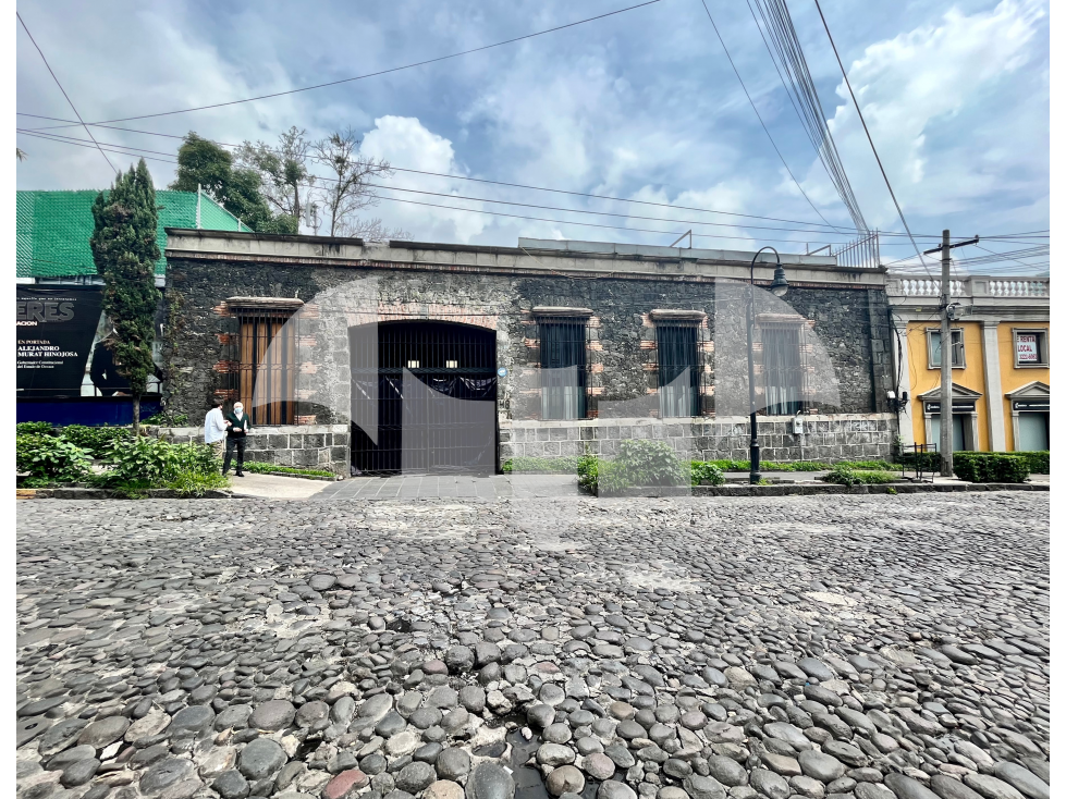 CASA EN VENTA (para restaurante) AV. DE LA PAZ SAN ANGEL - 1