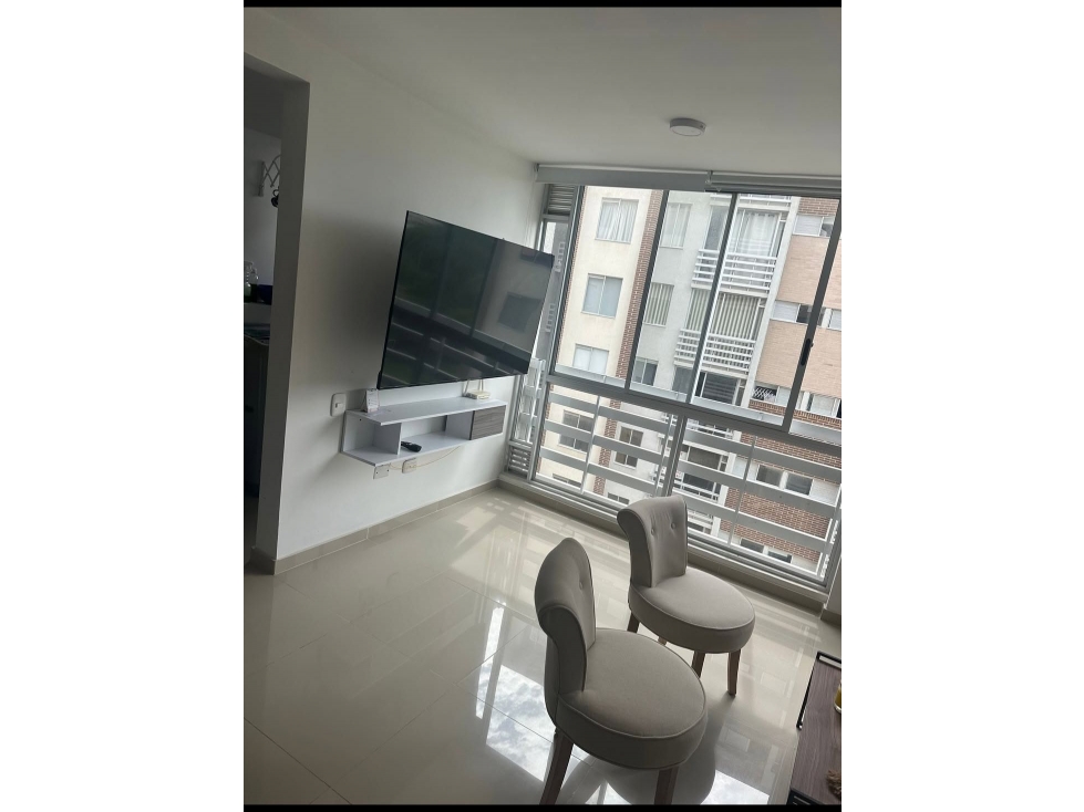 VENTA DE APARTAMENTO EN CIUDAD DE MALLORQUÍN — foto 2