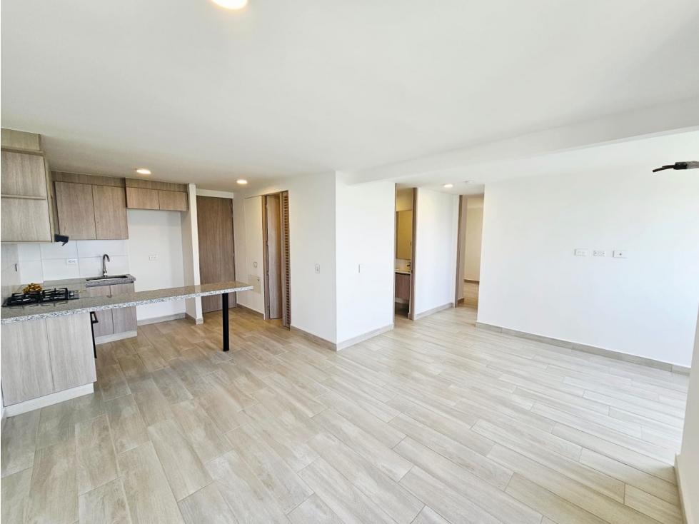VENTA O ALQUILER DE APARTAMENTO EN CIUDAD DE MALLORQUIN