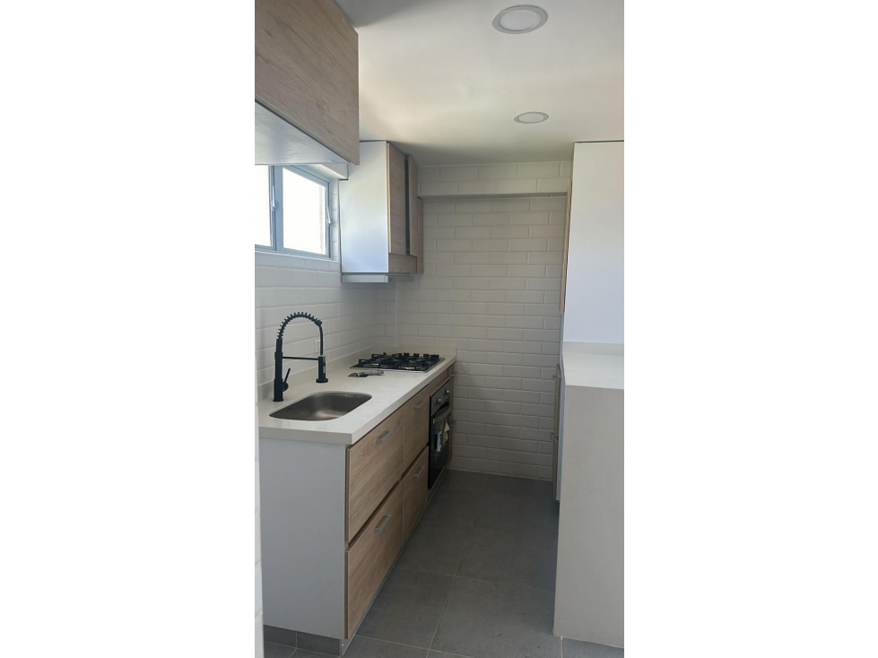 VENTA DE APARTAMENTO EN LAS DELICIAS — foto 4