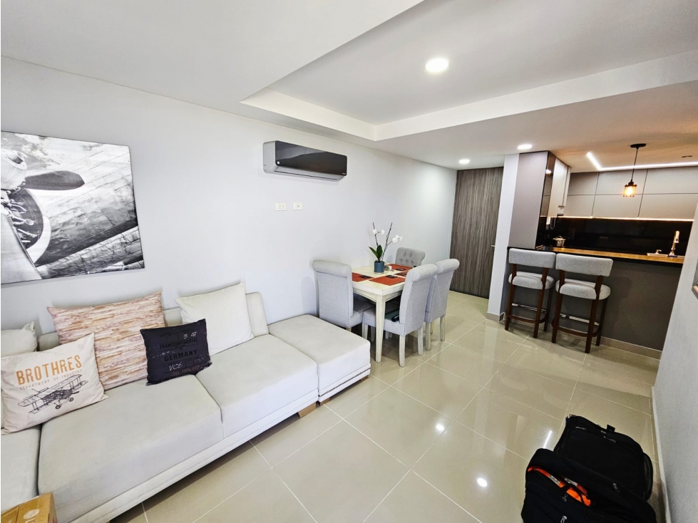 VENTA DE APARTAMENTO EN LA CASTELLANA — foto 2
