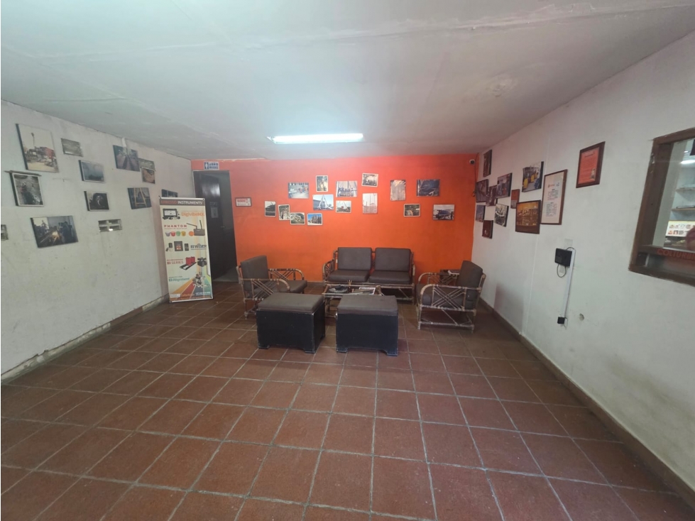 VENTA DE BODEGA EN JUAN MINA - 6