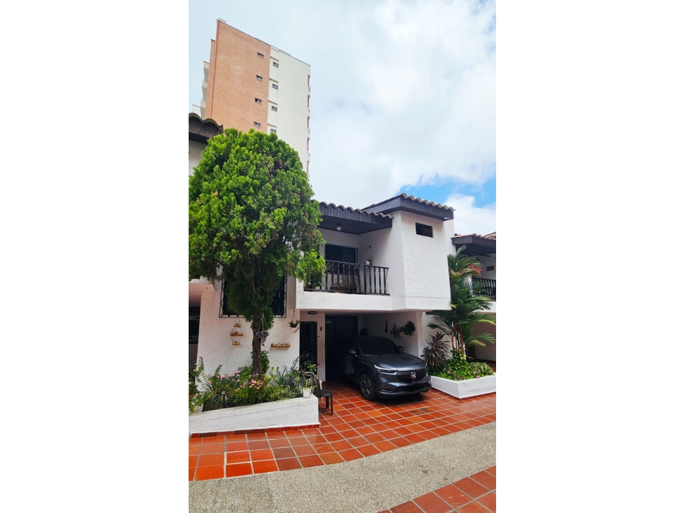 VENTA DE CASA EN ALTOS DE RIOMAR