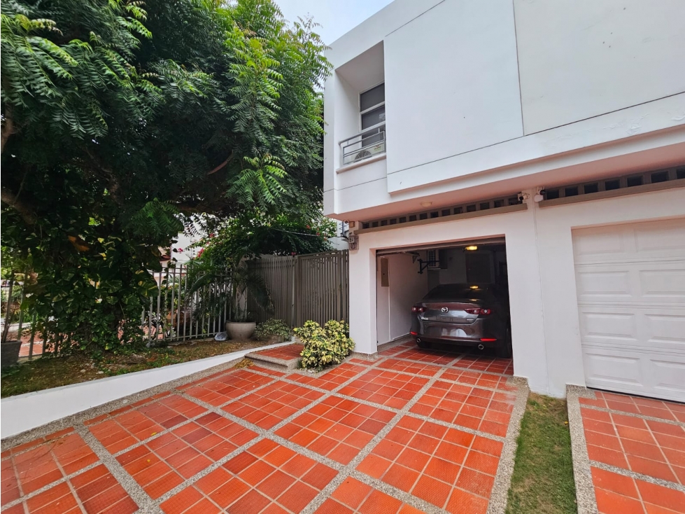 VENTA DE CASA EN ALTOS DE RIOMAR