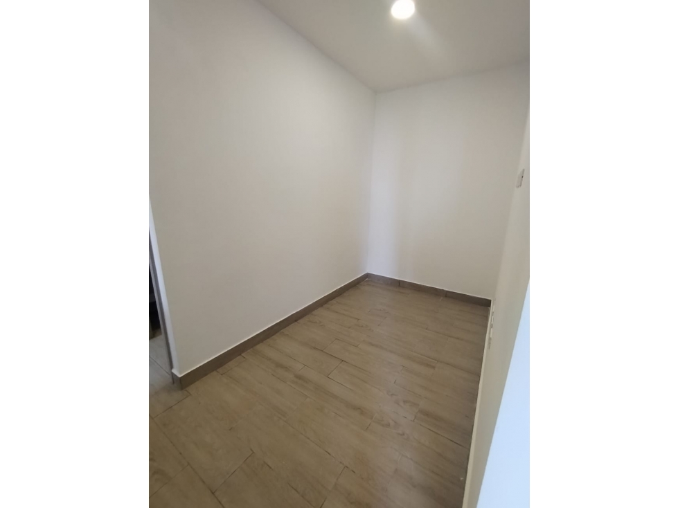 VENTA DE APARTAMENTO EN ALTOS DE LOS ROSALES — foto 4