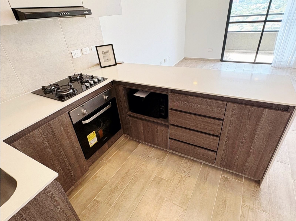 VENTA DE APARTAMENTO EN LA CASTELLANA (NUEVO) — foto 3