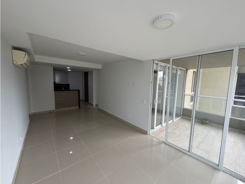 VENTA DE APARTAMENTO EN LA CASTELLANA — foto 3