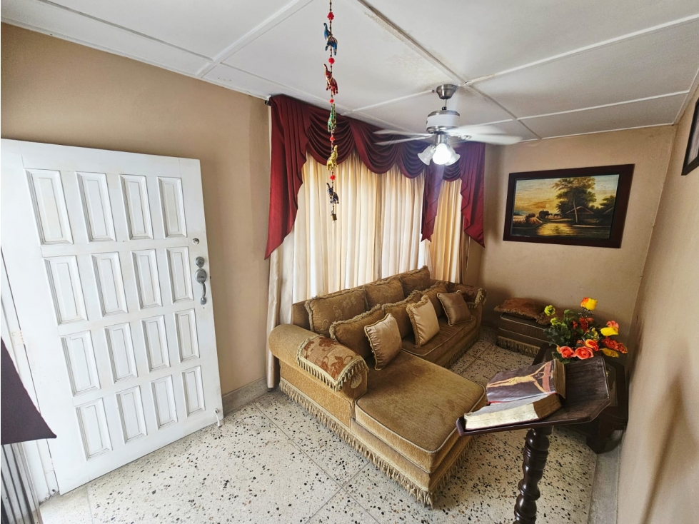 VENTA O ARRIENDO DE CASA EN DELICIAS — foto 2