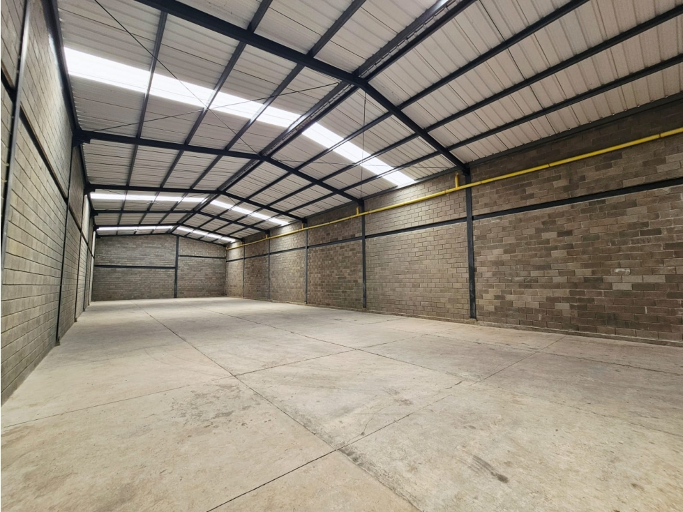 ALQUILER DE BODEGA EN CIUDAD CARIBE (VIA CORDIALIDAD) — foto 2