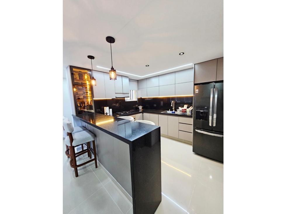 VENTA DE APARTAMENTO EN LA CASTELLANA — foto 5