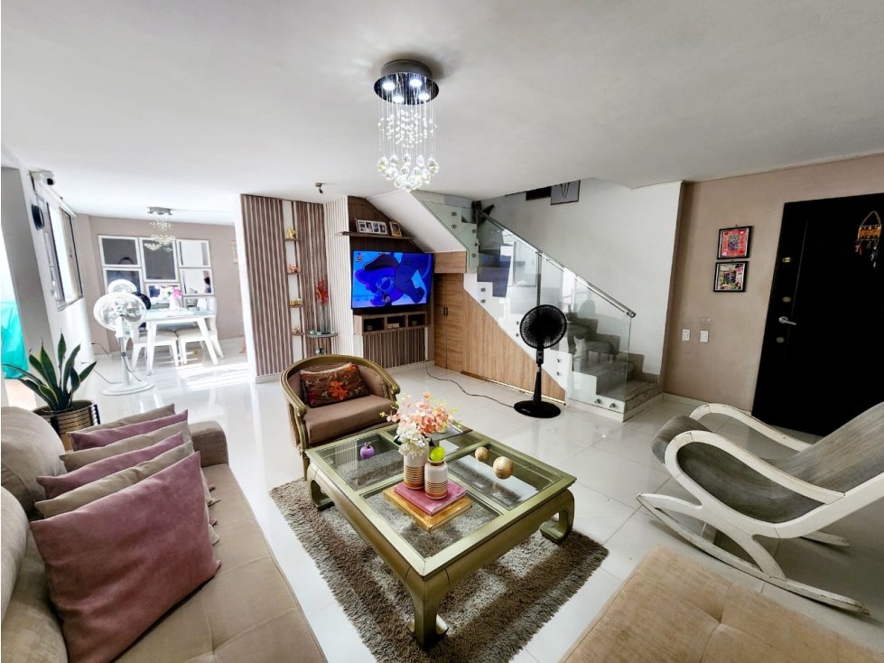 VENTA DE APARTAMENTO EN VILLA COUNTRY (DUPLEX)