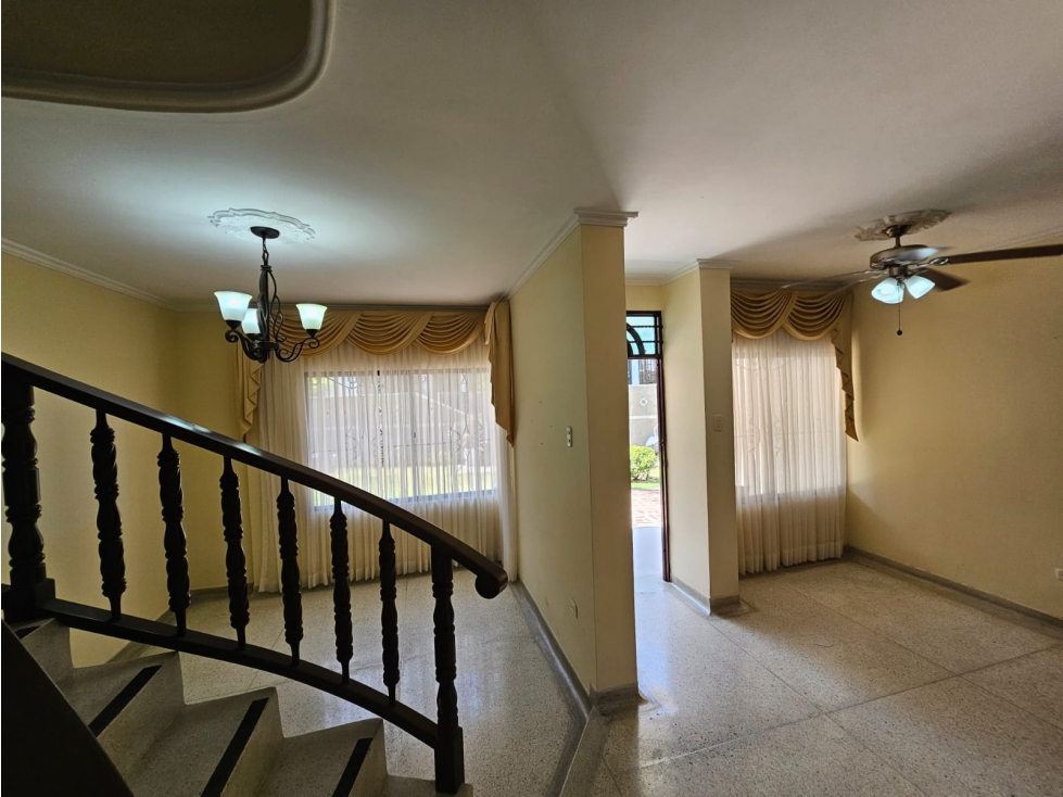 VENTA DE CASA EN LOS ALPES — foto 2