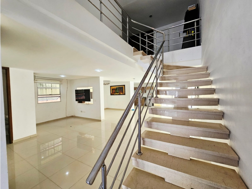 VENTA DE CASA EN SANTA MONICA — foto 3