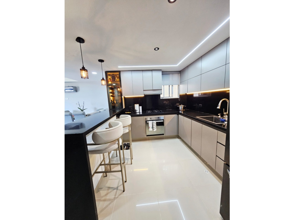 VENTA DE APARTAMENTO EN LA CASTELLANA — foto 6