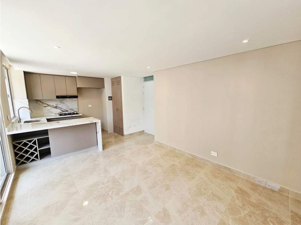 ALQUILER DE APARTAMENTO EN CIUDAD DE MALLORQUIN — foto 5