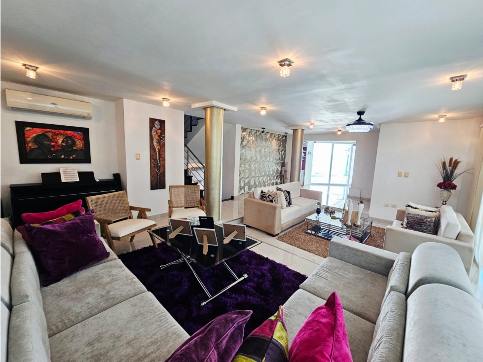 VENTA DE CASA EN VILLACAMPESTRE — foto 2