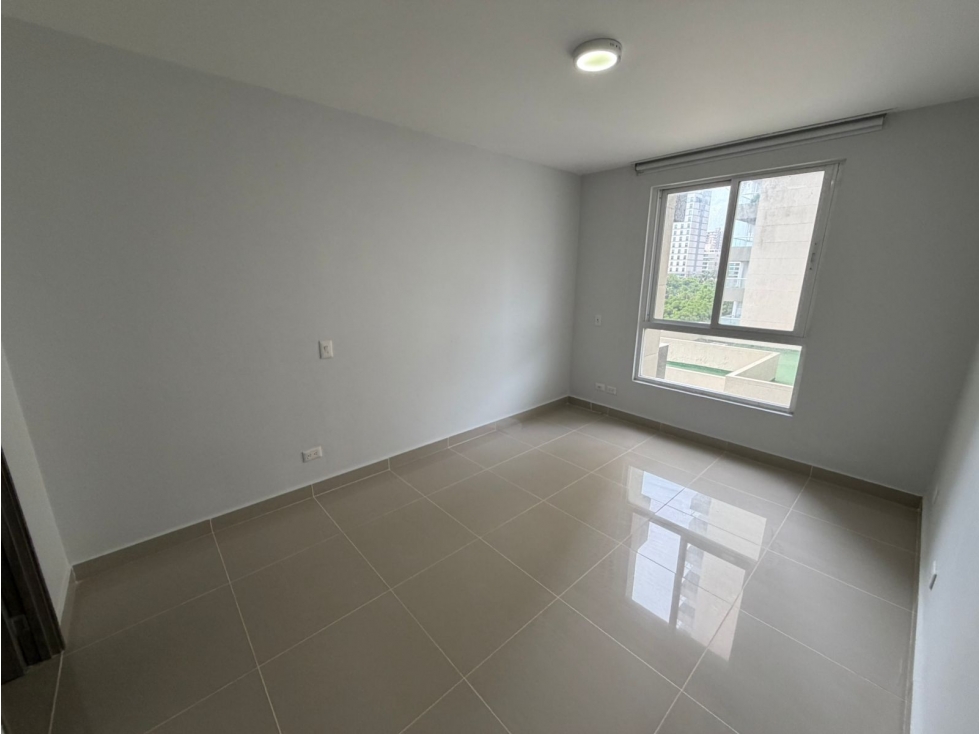 VENTA DE APARTAMENTO EN LA CASTELLANA — foto 6