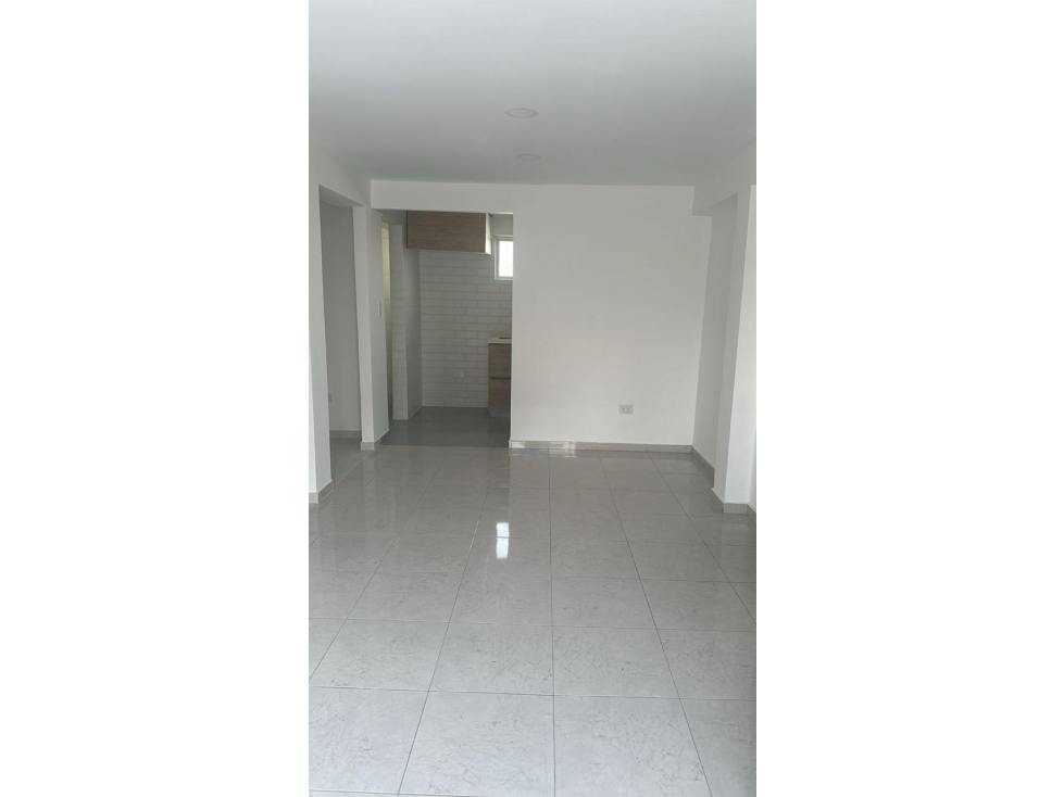 VENTA DE APARTAMENTO EN LAS DELICIAS — foto 3